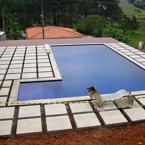 Obra residencial, Jardim das Palmeiras, Bragança Paulista, São Paulo, Responsável Manhattan Gerenciamento e Construção de Obras